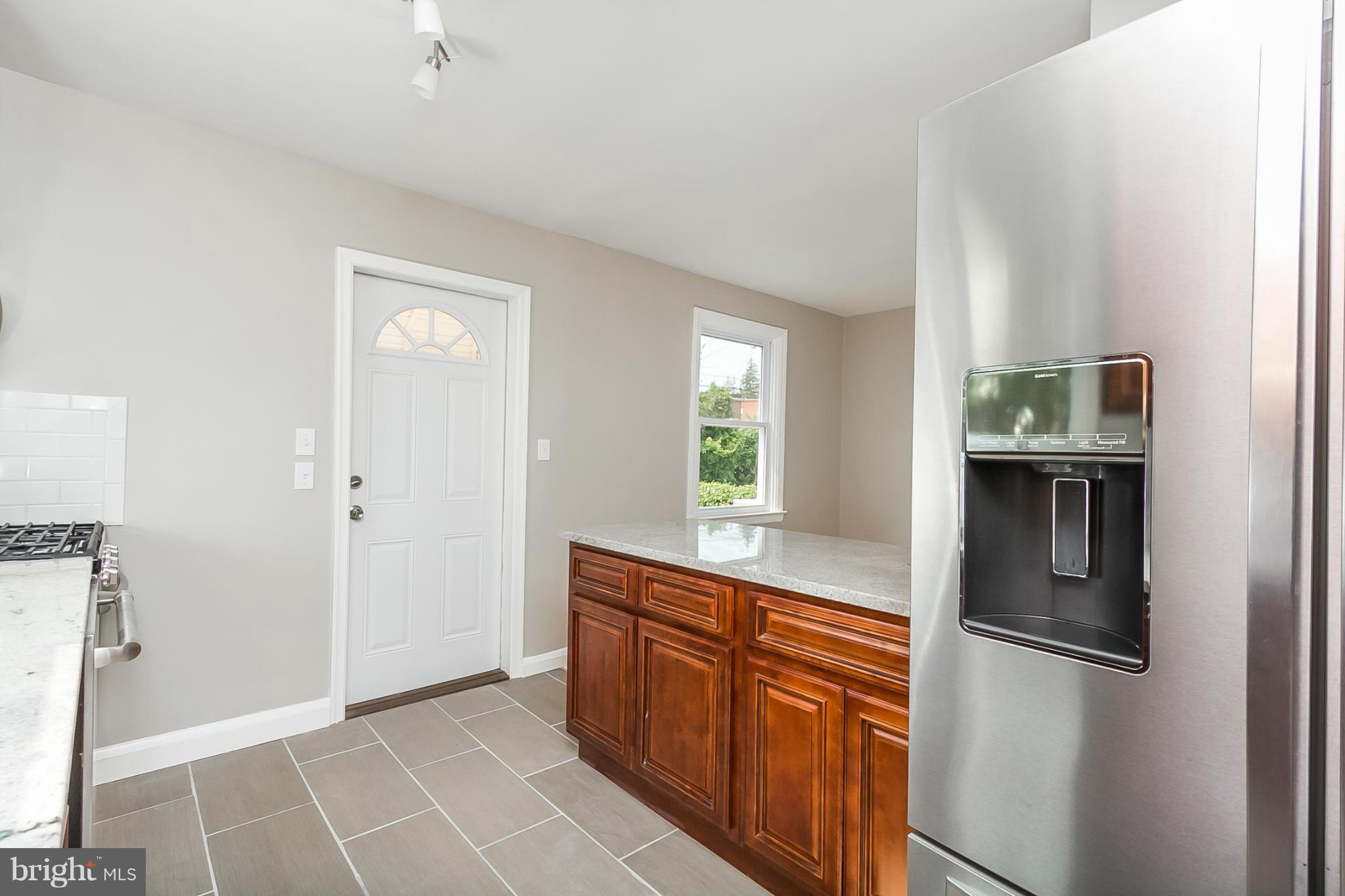 3303 Shelburne Road Baltimore, MD 21208 - Photo 12 of 30 Interior (General)