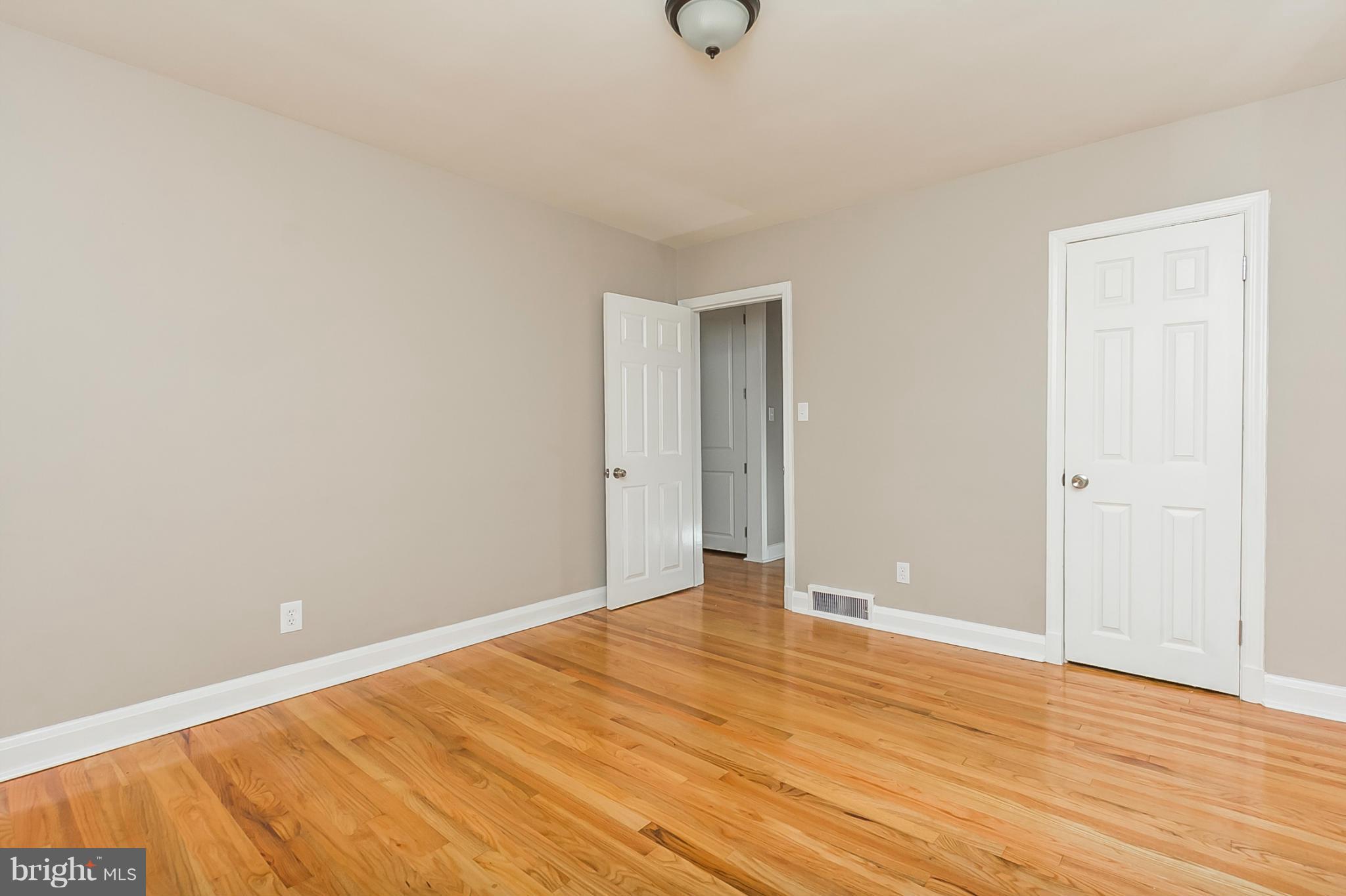 3303 Shelburne Road Baltimore, MD 21208 - Photo 15 of 30 Interior (General)