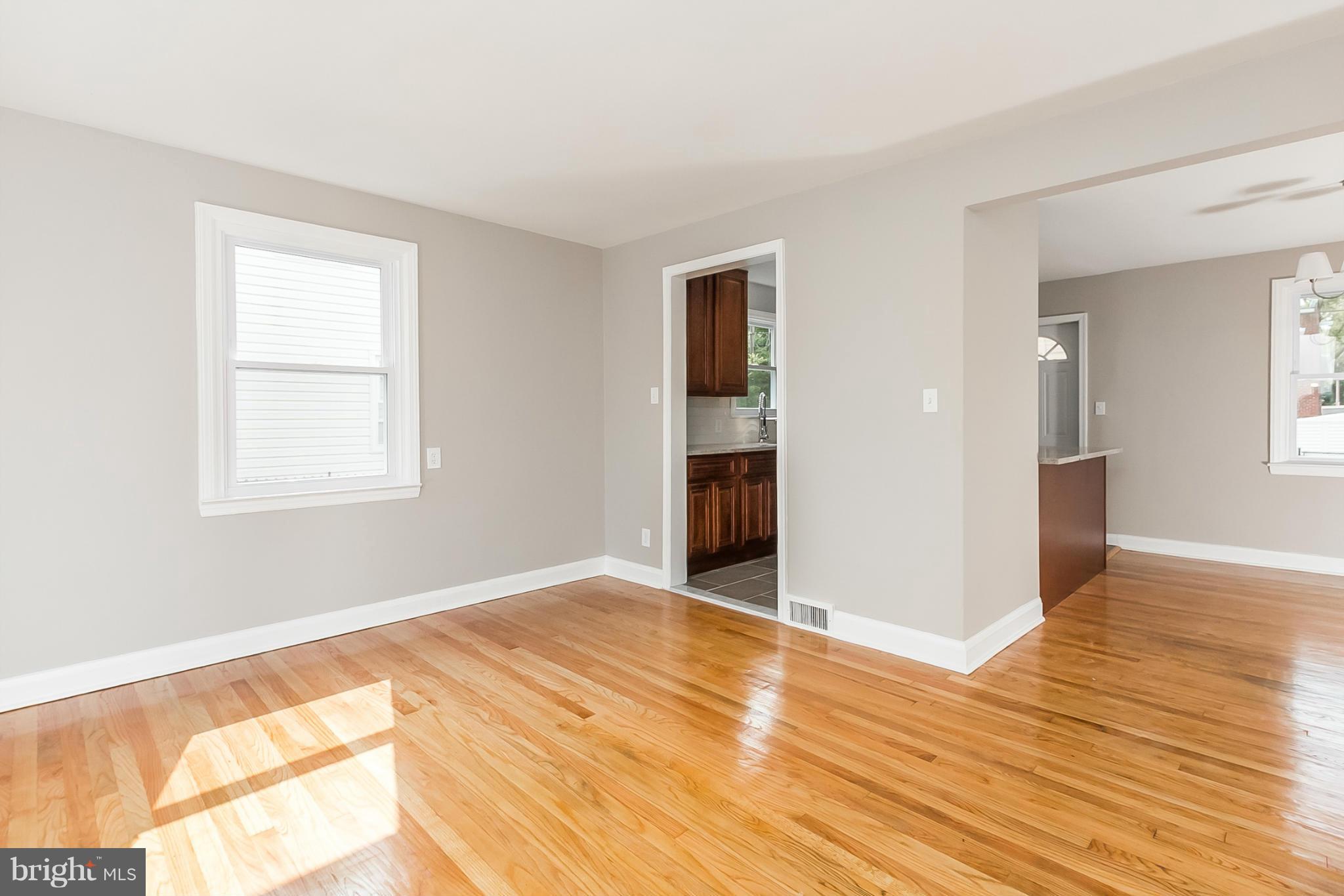 3303 Shelburne Road Baltimore, MD 21208 - Photo 6 of 30 Interior (General)