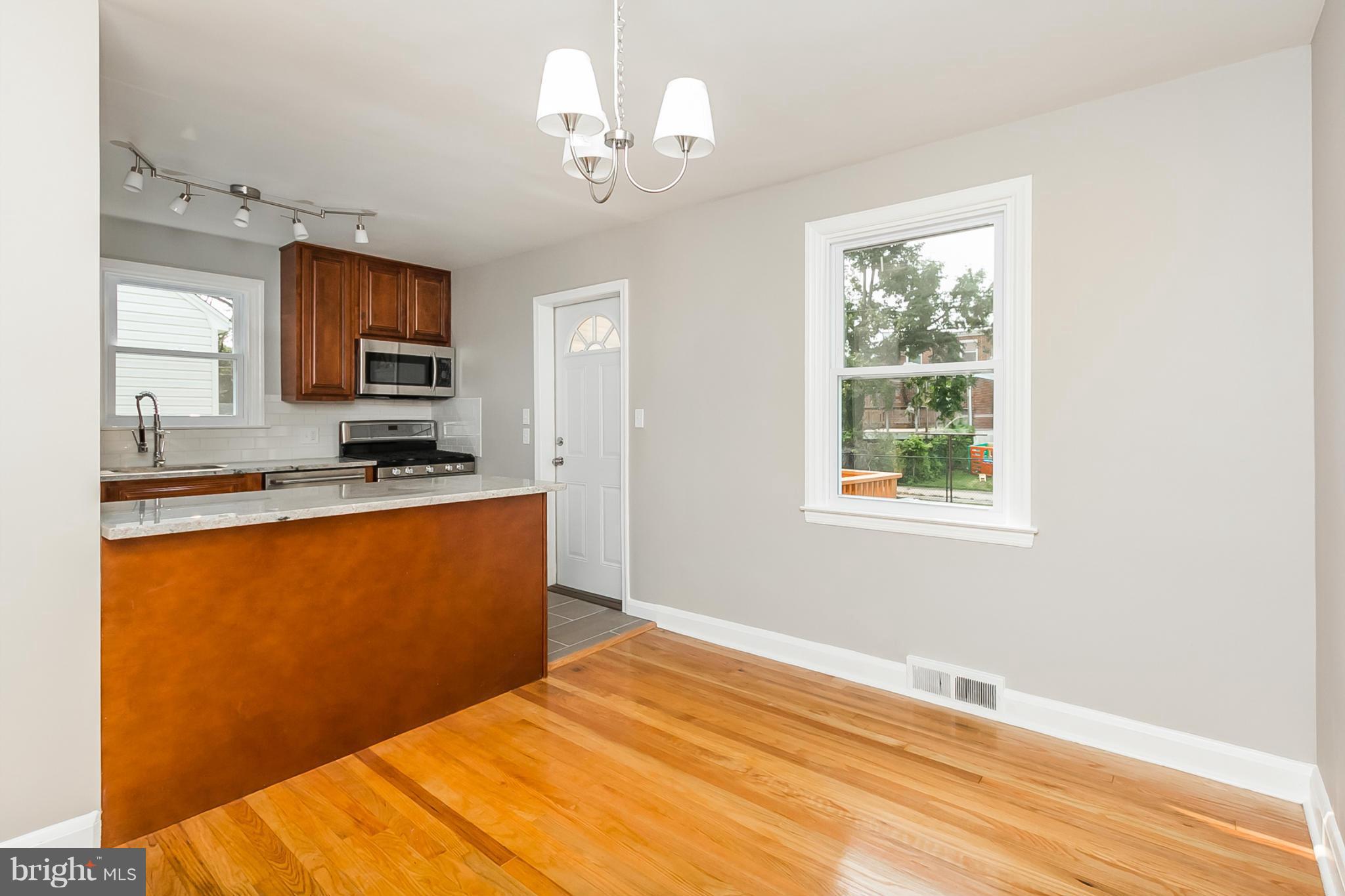 3303 Shelburne Road Baltimore, MD 21208 - Photo 8 of 30 Interior (General)
