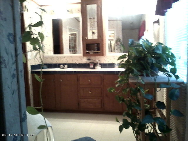 5291 Collins Road, Unit 269 Jacksonville, FL 32244 - Photo 7 of 12 Master Bath