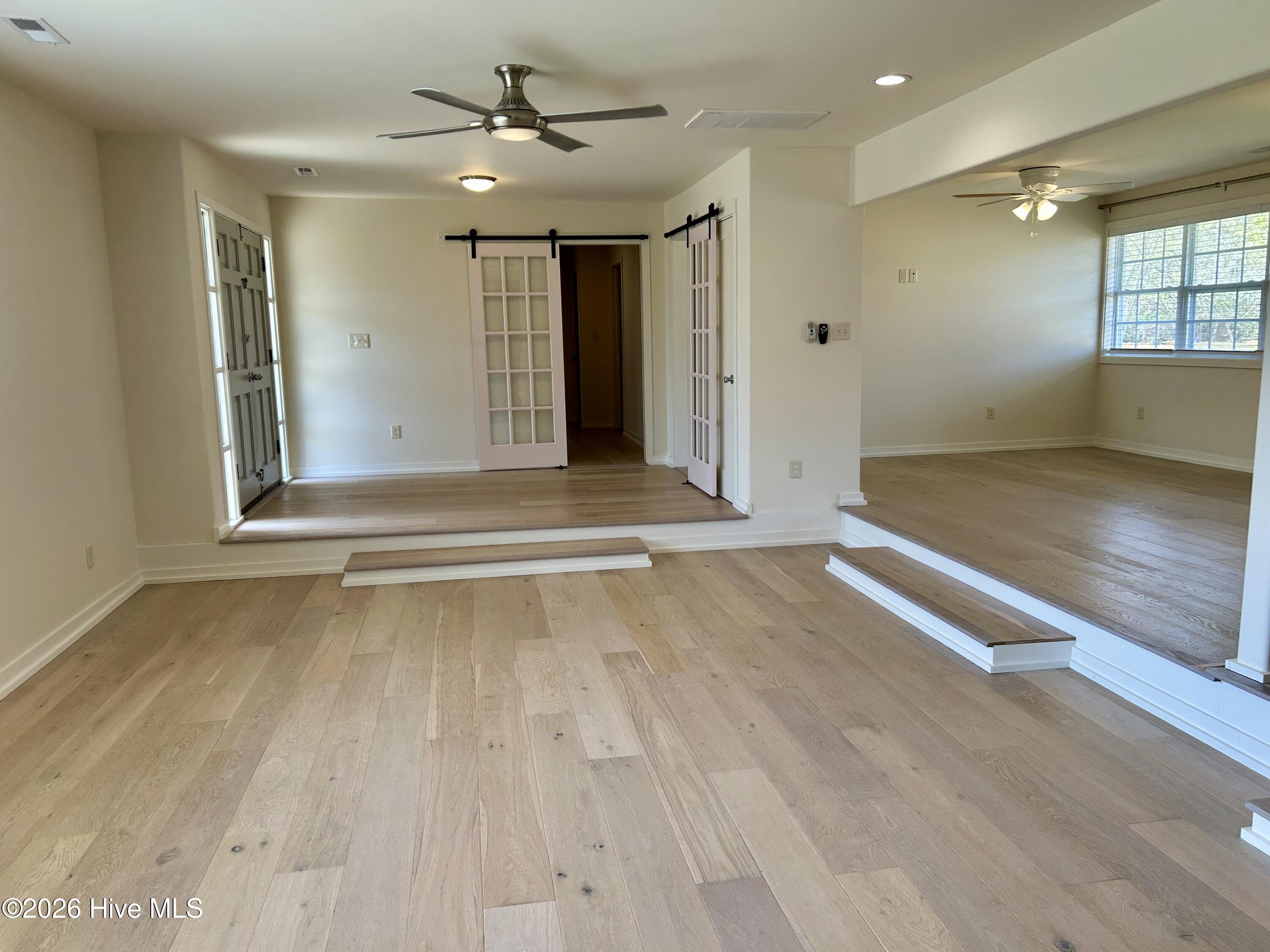 114 Church Road Riegelwood, NC 28456 - Photo 18 of 53 Living Room/foyer