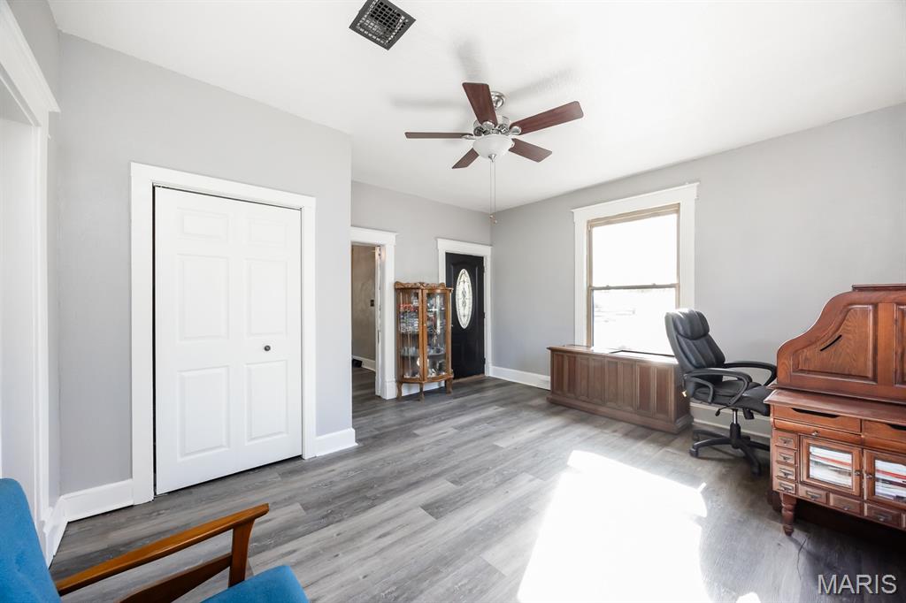 205 Main Street O'Fallon, IL 62269 - Photo 12 of 25