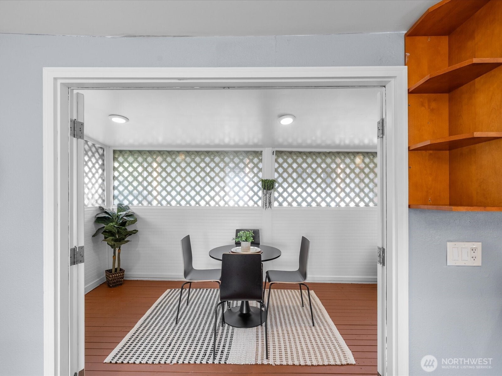 7701 Hardeson Road, Unit 104 Everett, WA 98203 - Photo 8 of 16