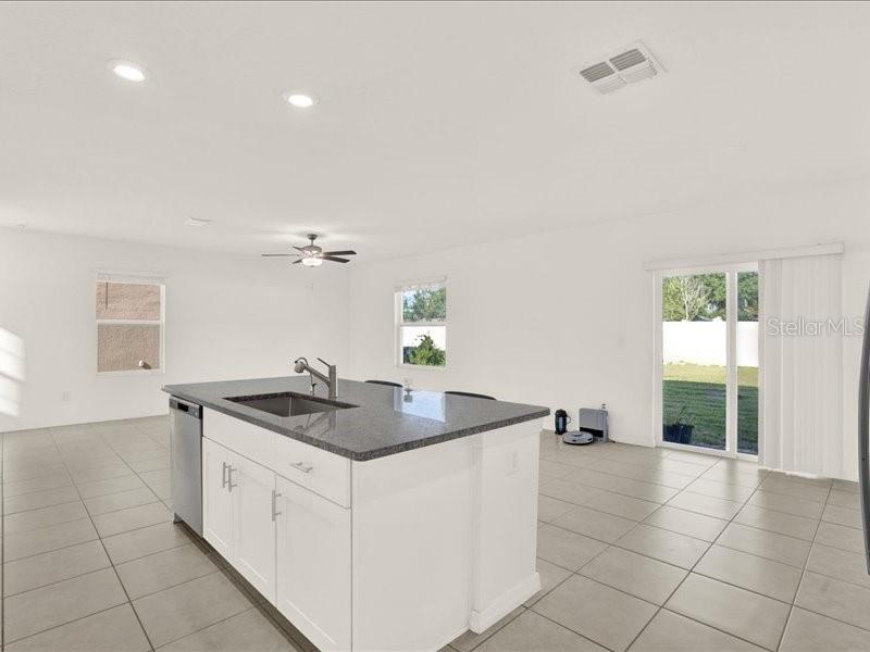 6213 Back Forty Loop Zephyrhills, FL 33541 - Photo 17 of 57