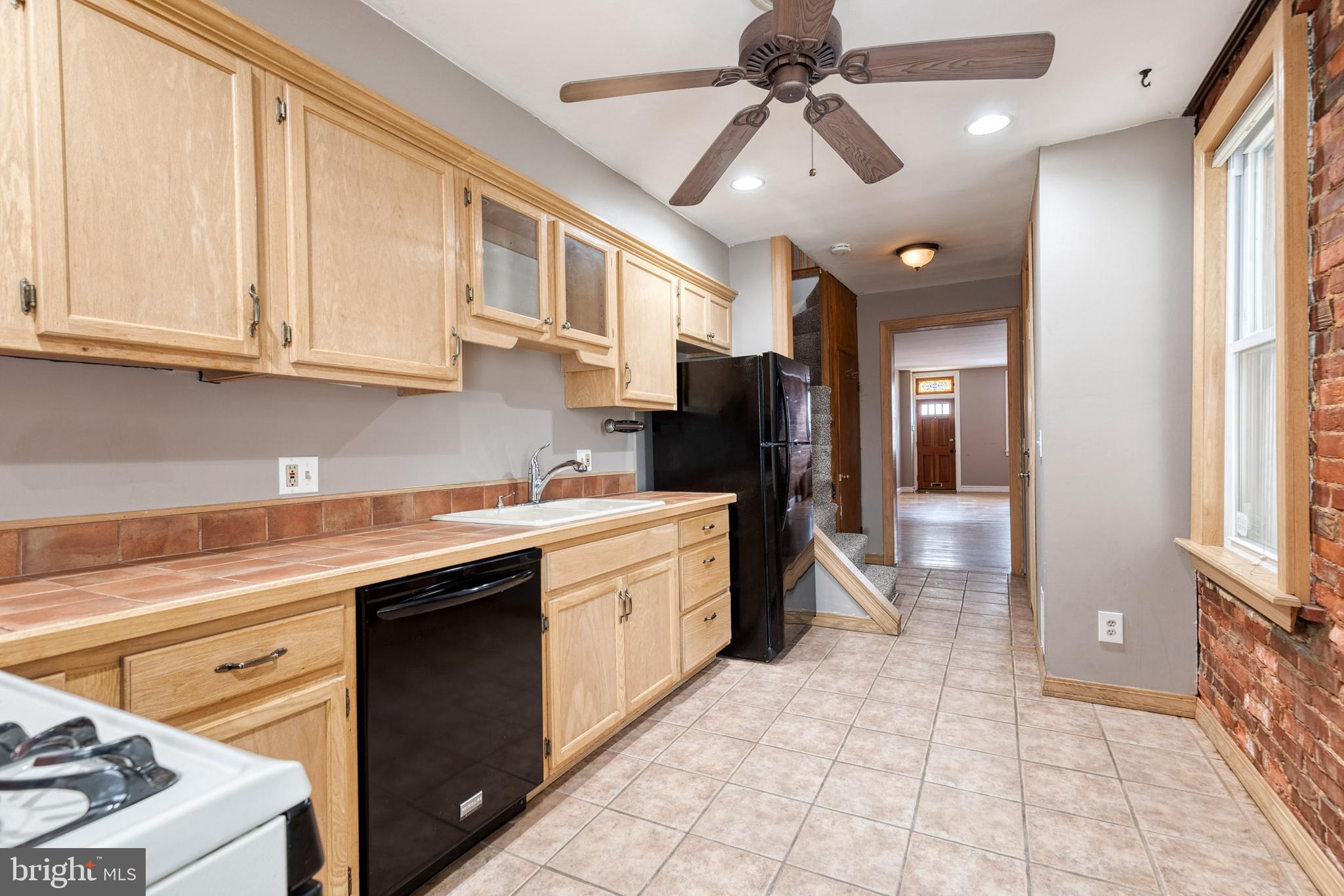 809 South Glover Street Baltimore, MD 21224 - Photo 6 of 12