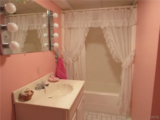 $385,000 | 9208 Mullen Hill Road, Western, NY 13303