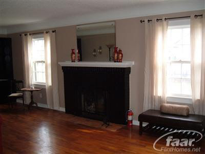 8483 Fenton Road Grand Blanc, MI 48439 - Photo 5 of 10 20201419-4.JPG