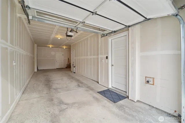 $2,995 | 21309 48th Avenue West, Unit A3, Mountlake Terrace, WA 98043