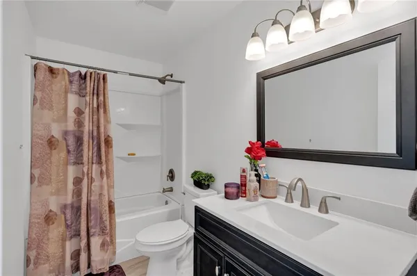 $245,000 | 2208 Huey P Long Avenue, Gretna, LA 70053