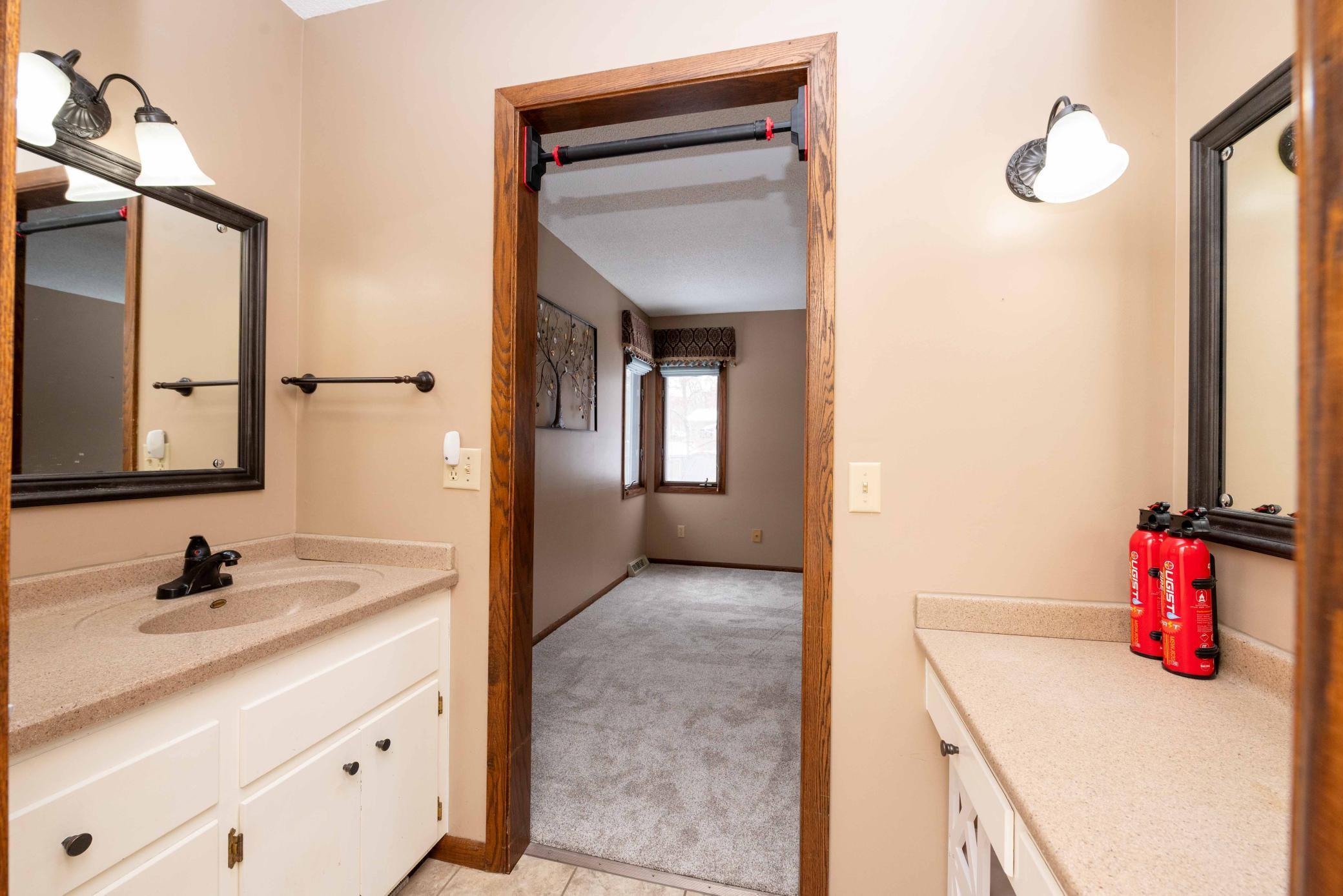 8125 Spring Valley Road Waconia, MN 55387 - Photo 22 of 83