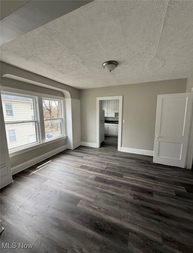 1743 Algonac Road Cleveland, OH 44112 - Photo 4 of 19
