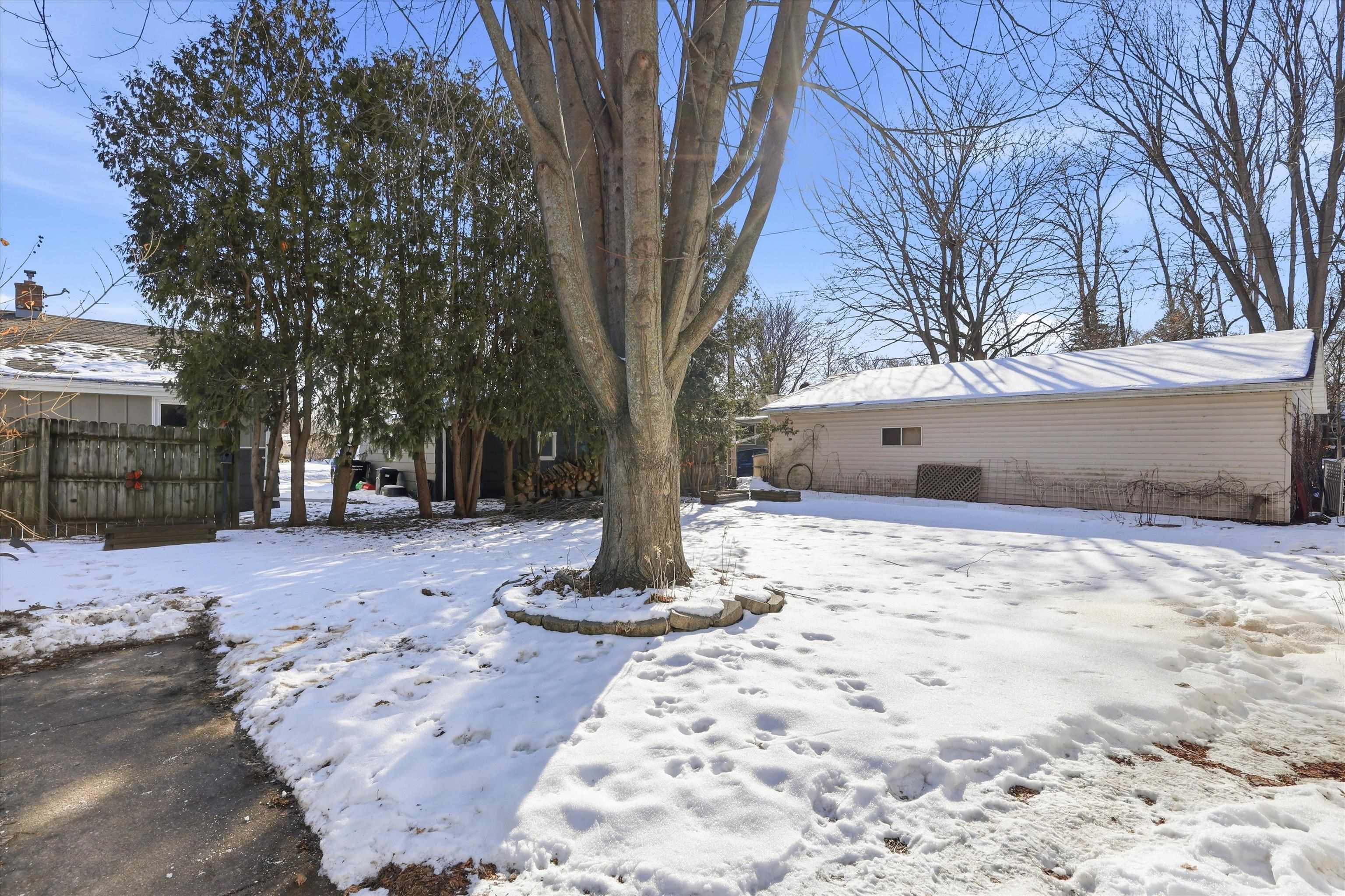 1237 East Calumet Street Appleton, WI 54915 - Photo 27 of 30