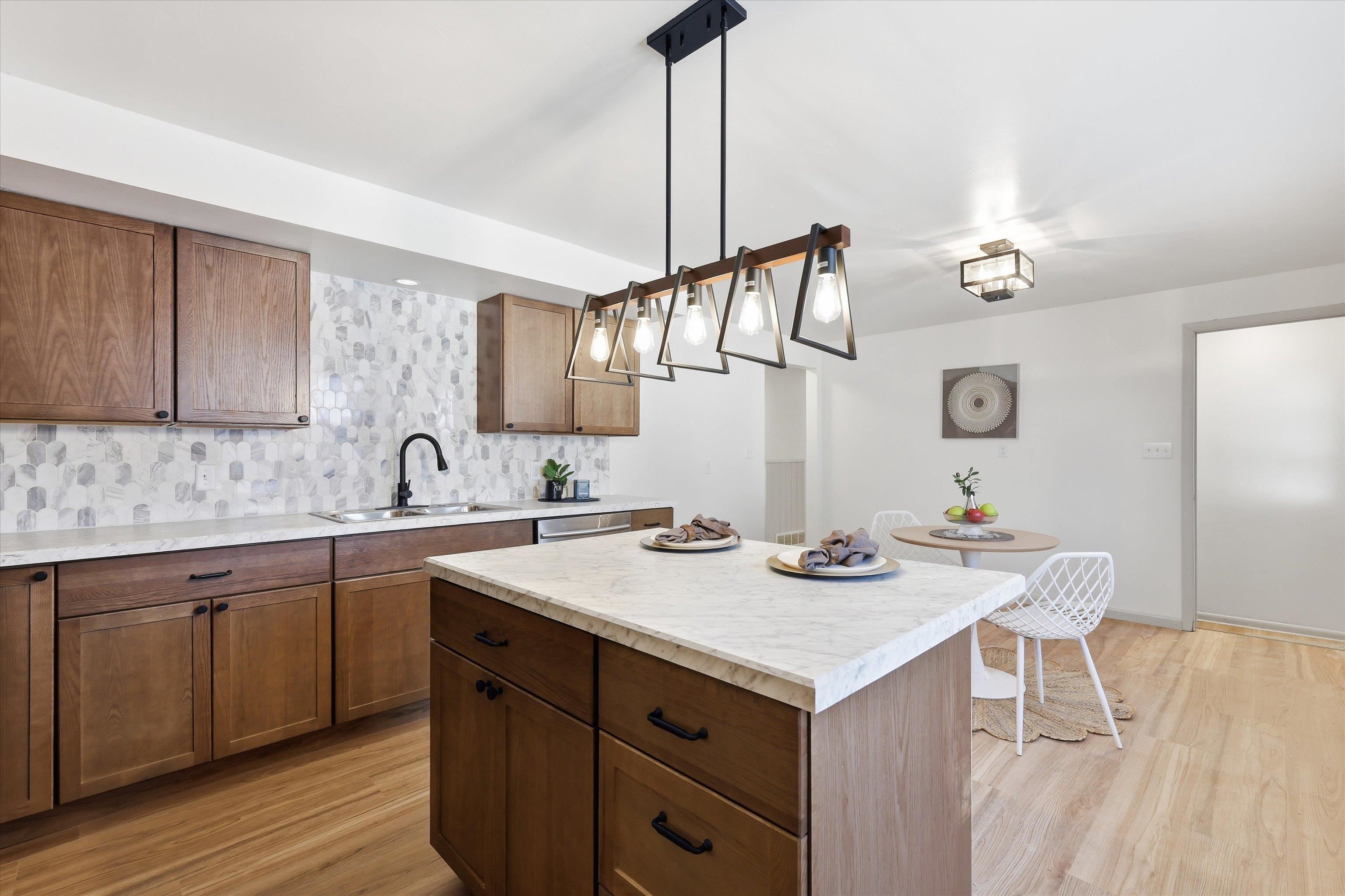 1237 East Calumet Street Appleton, WI 54915 - Photo 7 of 30