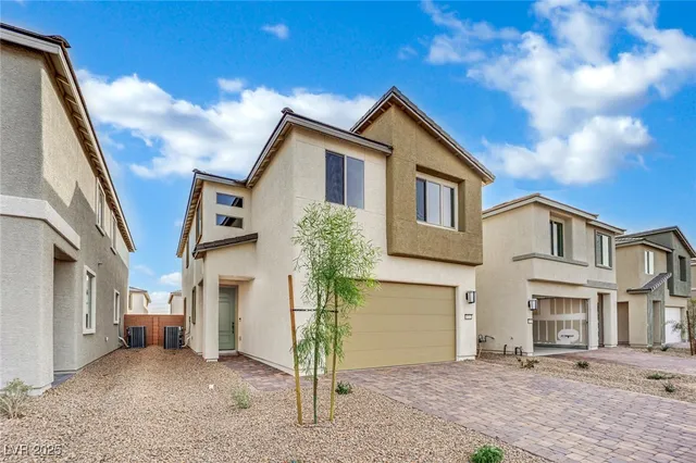 $2,495 | 10242 Altavia Rock Street, Las Vegas, NV 89141