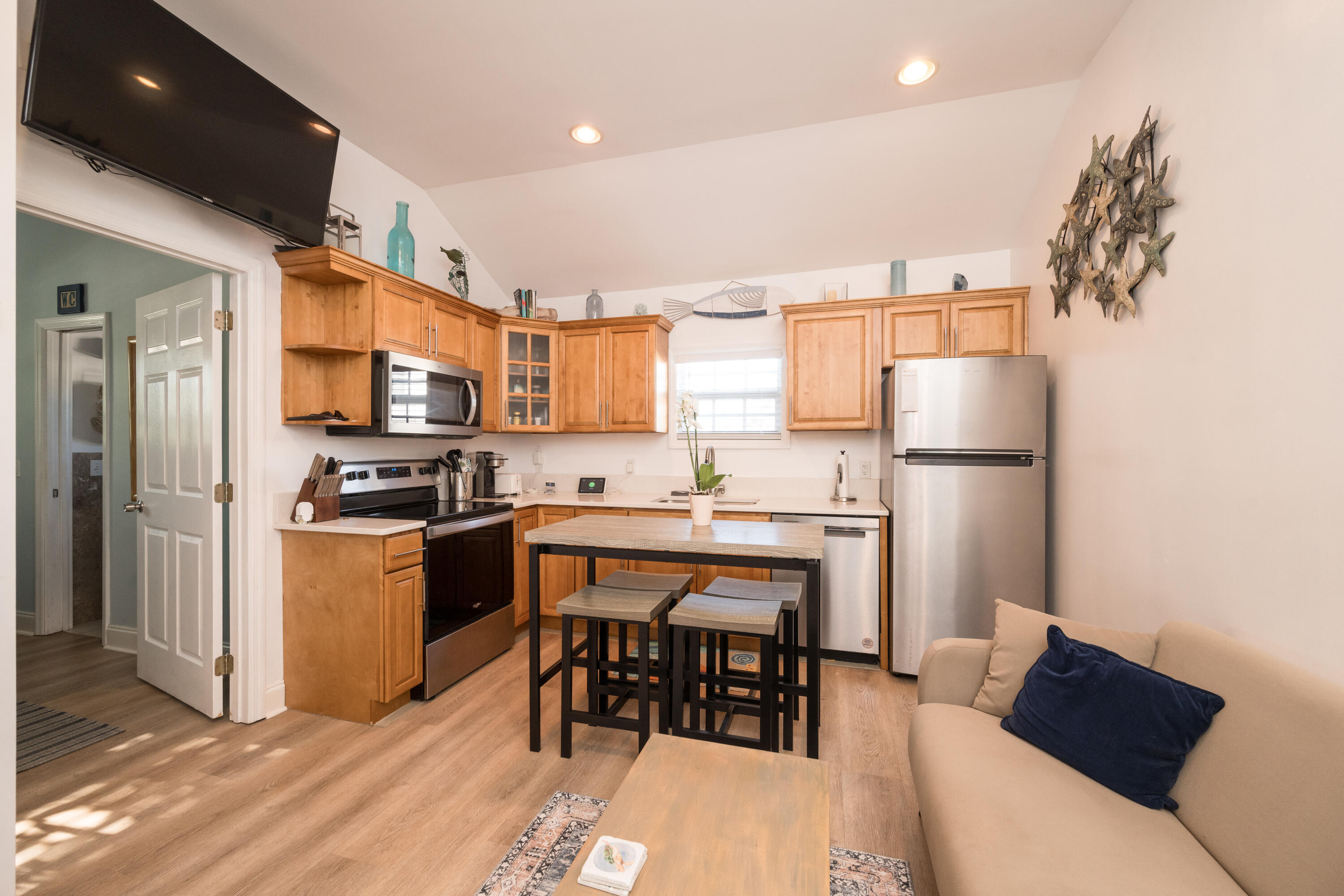 904 Terry Lane, Unit 4 Key West, FL 33040 - Photo 7 of 21 NDP-904-Terry-Ln-Lg-8473 (28 of 37)