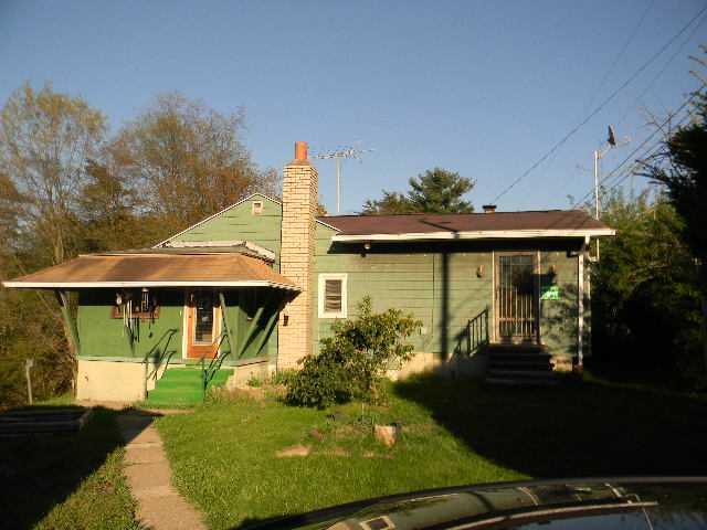 3144 Ridge Road Ford City, PA 16226 - Photo 1 of 14 Exterior Front.