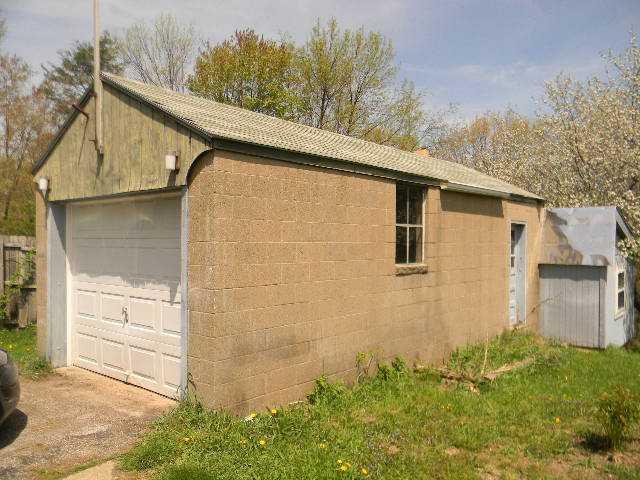 3144 Ridge Road Ford City, PA 16226 - Photo 14 of 14 Parking Lot/Garage.