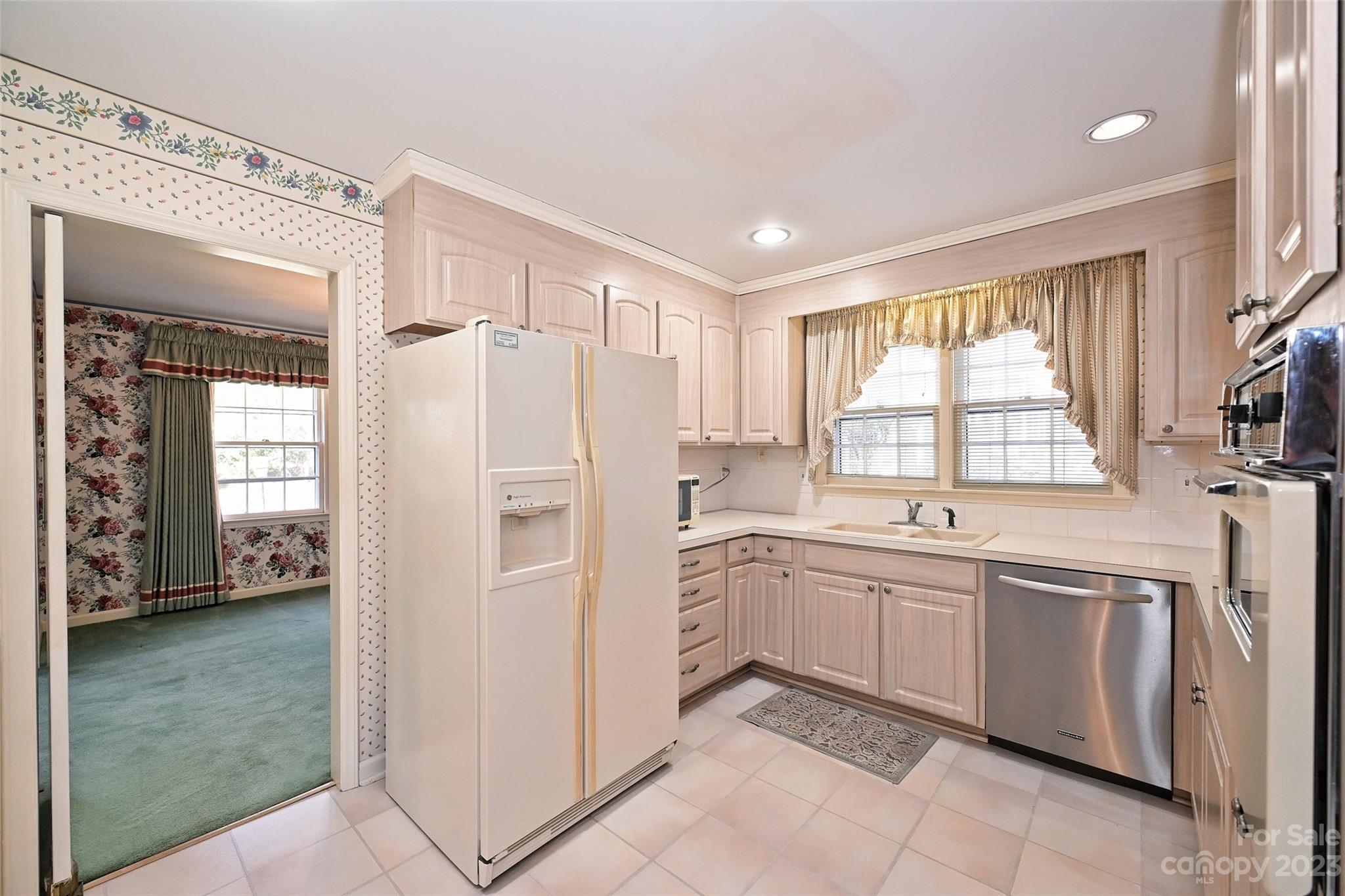 2720 Goneaway Road Charlotte, NC 28210 - Photo 14 of 35 Gallery Image 14