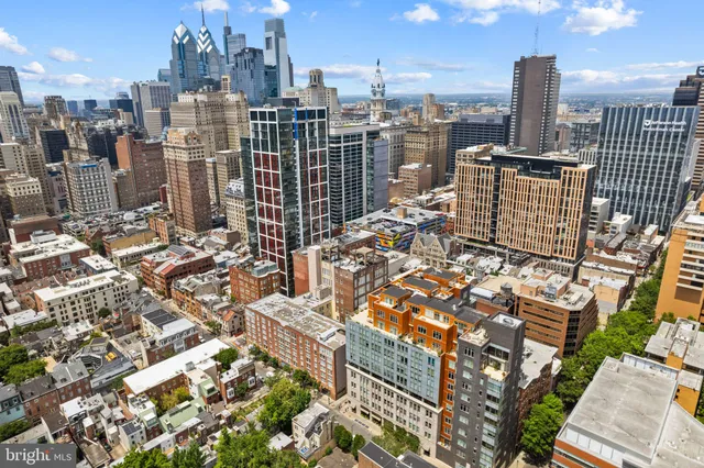 a picture of city view