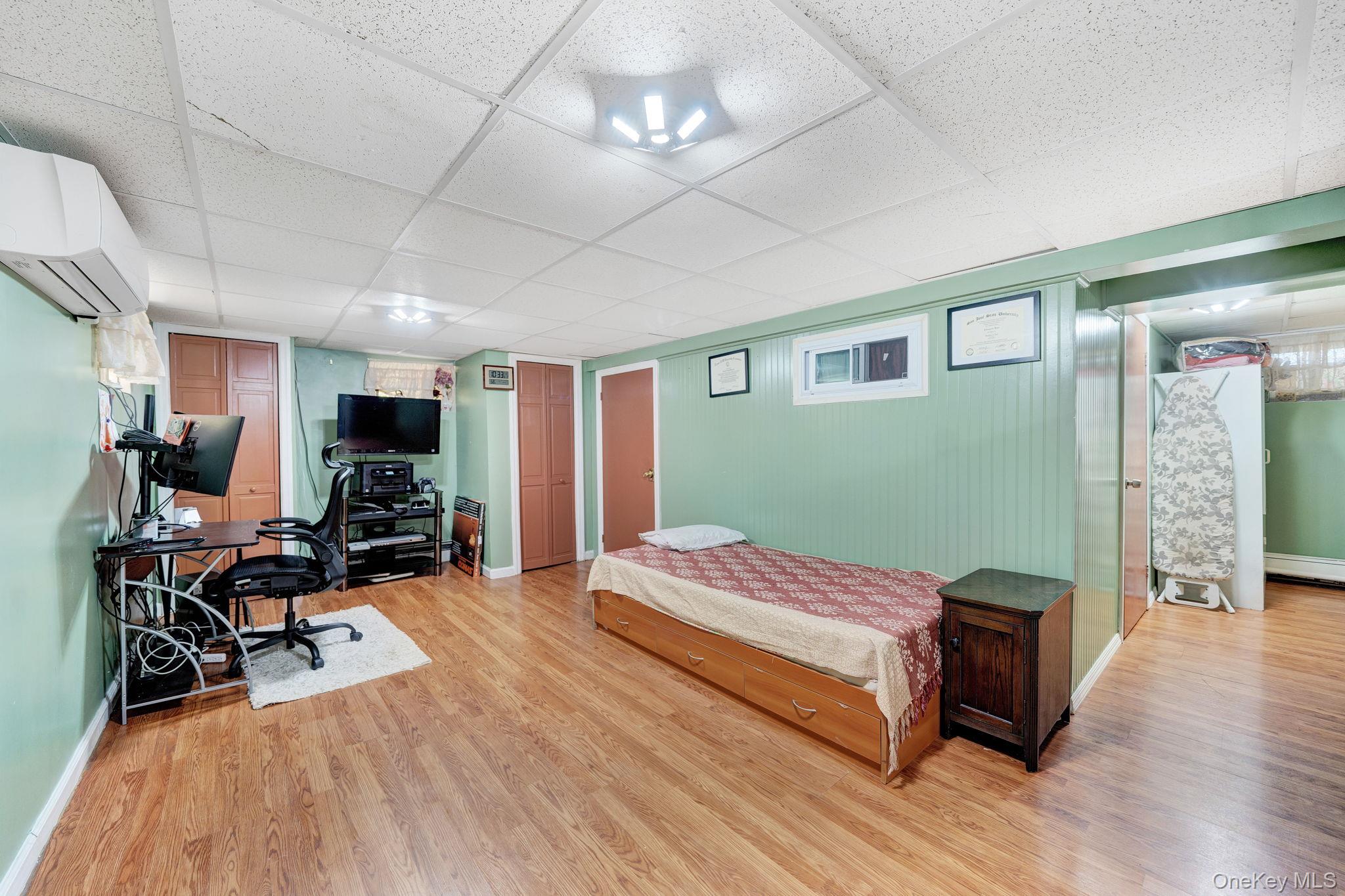 244-15 85th Road Queens, NY 11426 - Photo 23 of 30