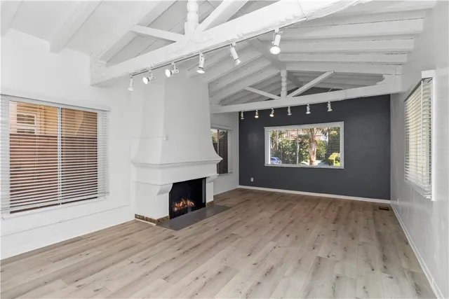 $3,490 | 161 North Willaman Drive, Beverly Hills, CA 90211