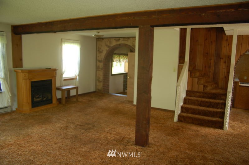 9370 Stein Road Custer, WA 98240 - Photo 4 of 25