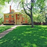 445 West 56th Street, Kansas City, MO 64113