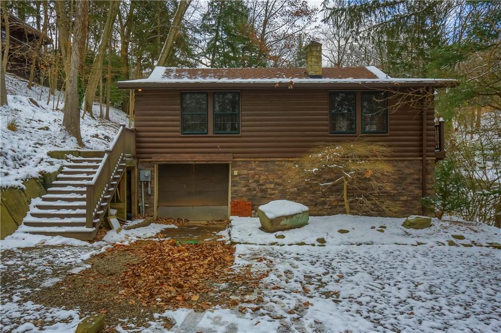 3210 Evergreen Road Pittsburgh, PA 15237 - Photo 5 of 47 a front view of a house with a yard