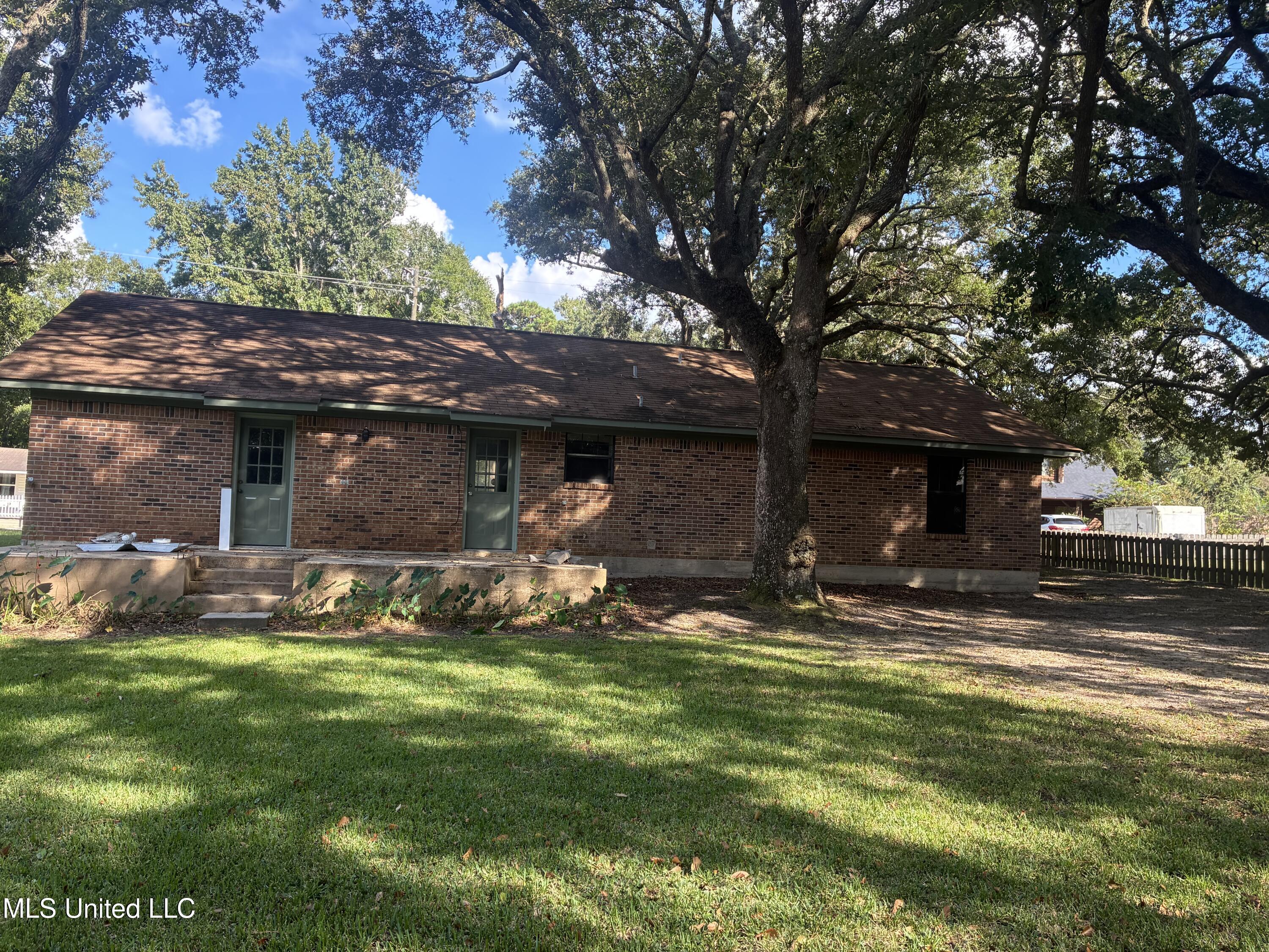 3217 Milstead Road Gautier, MS 39553 - Photo 5 of 21 IMG_0745