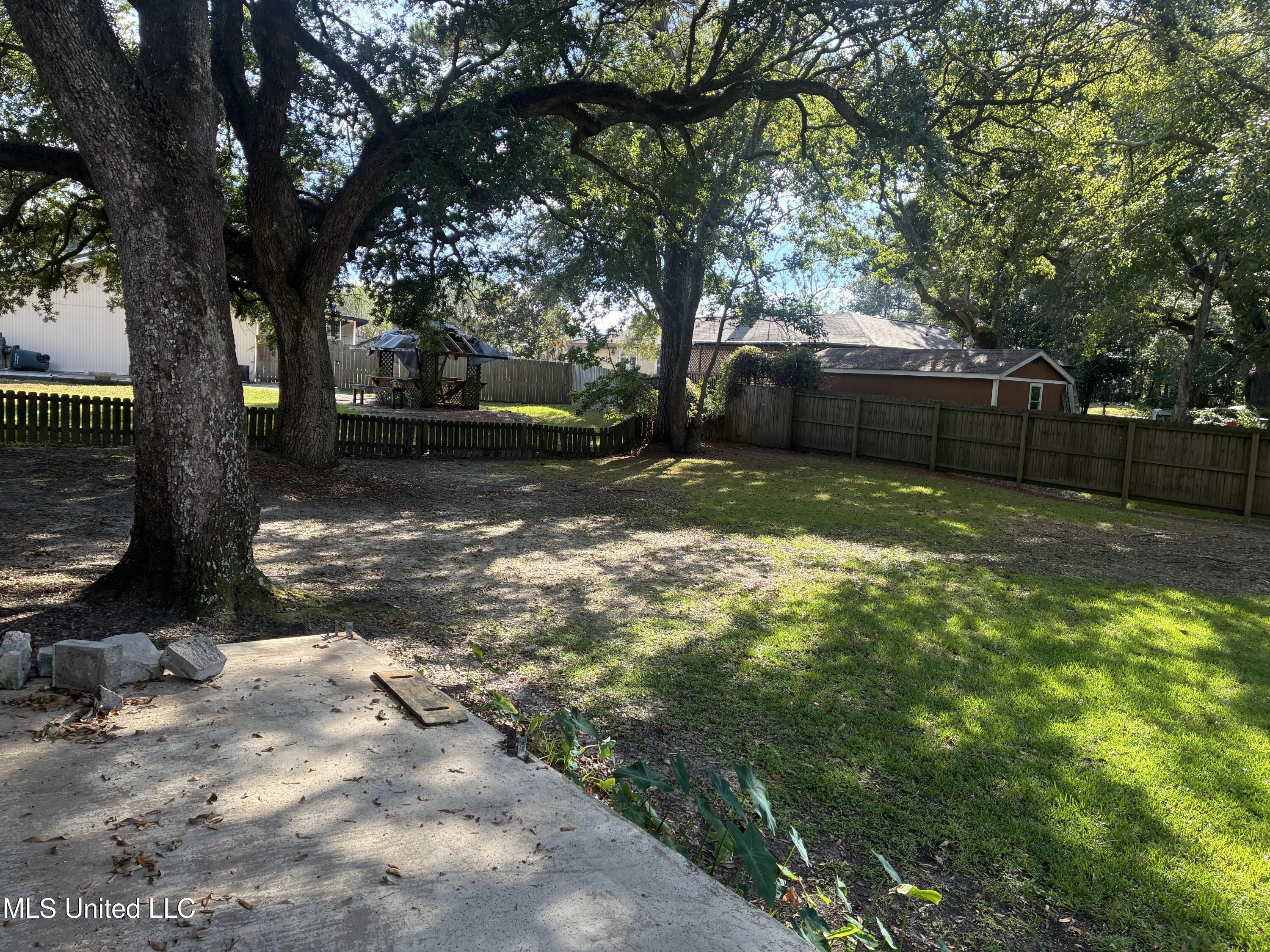 3217 Milstead Road Gautier, MS 39553 - Photo 7 of 21 IMG_0743