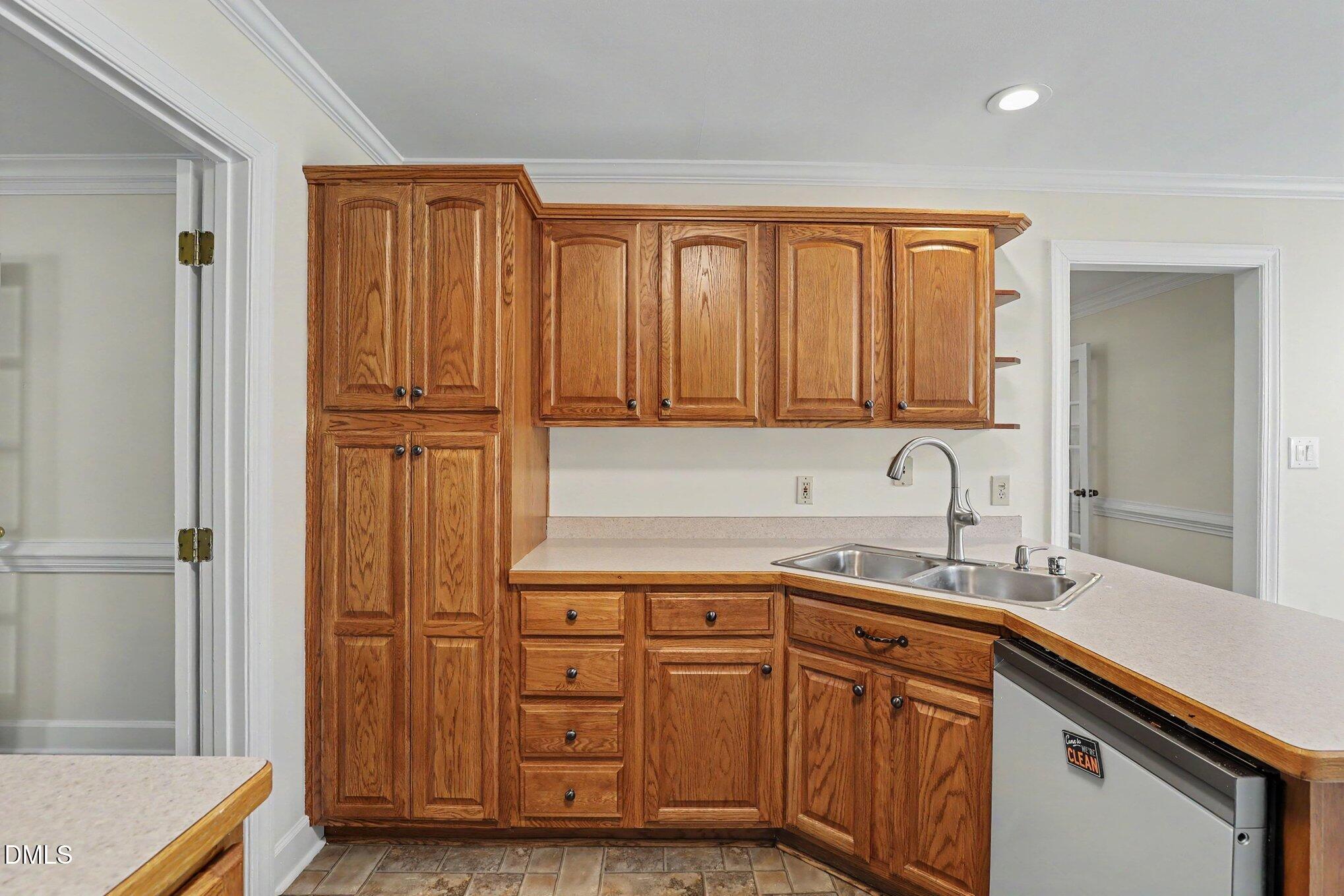 1704 Carrington Drive Raleigh, NC 27615 - Photo 10 of 29 011_file_3796