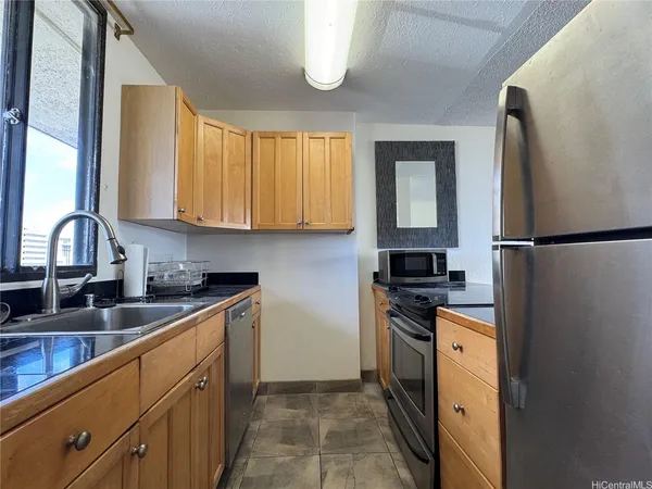 $2,800 | 2121 Ala Wai Boulevard, Unit 1905, Honolulu, HI 96815