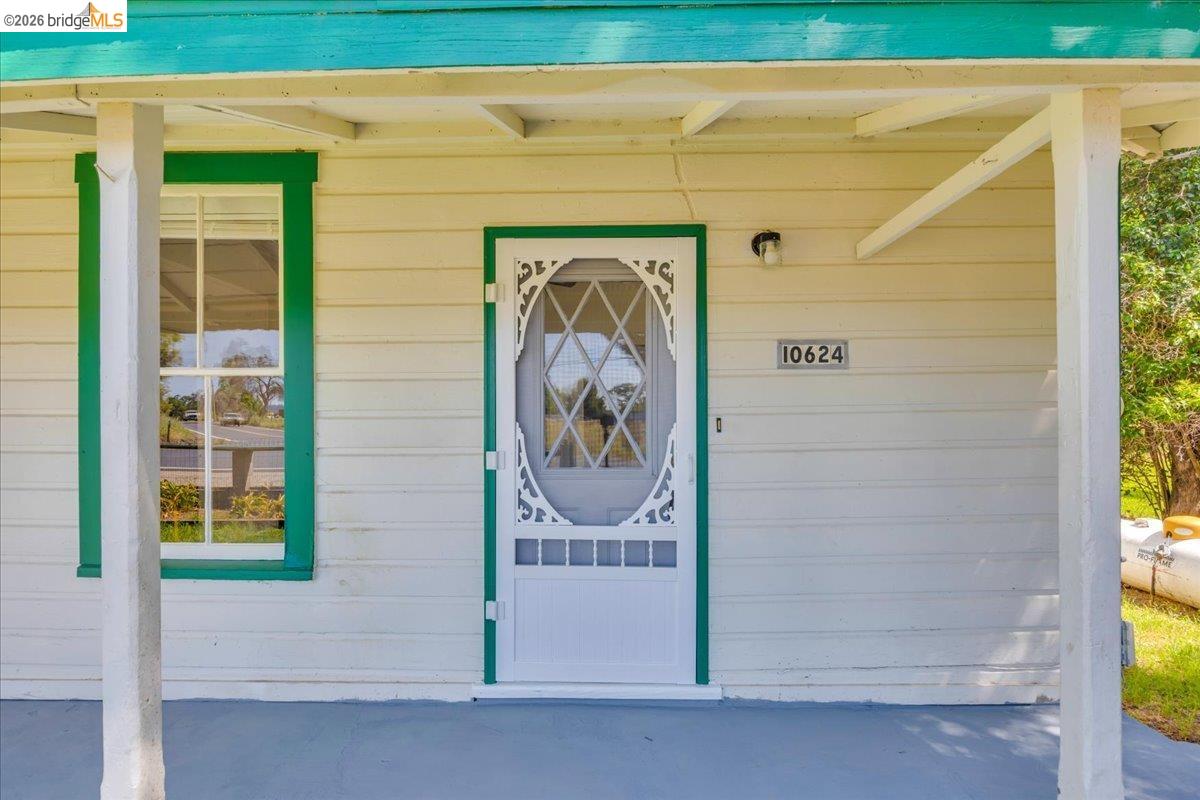 10624 Campo Seco Road Jamestown, CA 95327 - Photo 8 of 46 a front view of a door