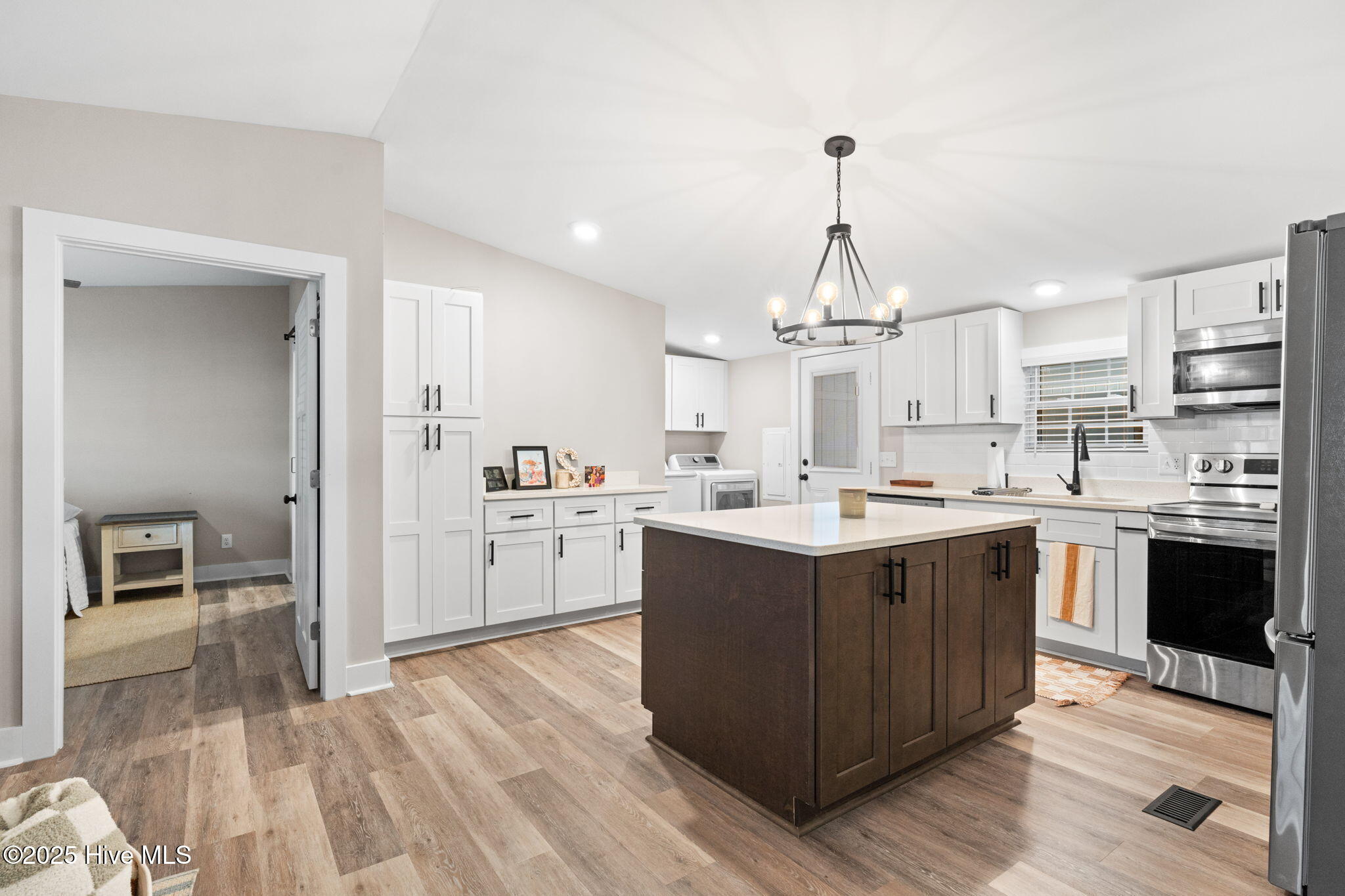 1936 Ocean Haven Road Southwest Ocean Isle Beach, NC 28469 - Photo 16 of 51 22-web-or-mls-Cammediallc.com (36 of 51)