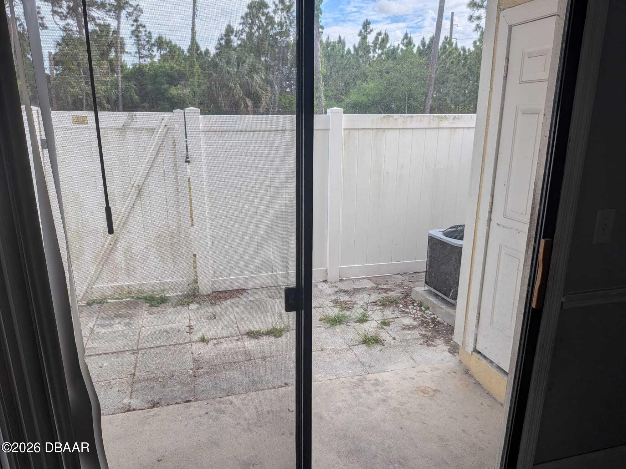 480 Reed Canal Road, Unit 57 South Daytona, FL 32119 - Photo 5 of 10 a view of a bathroom