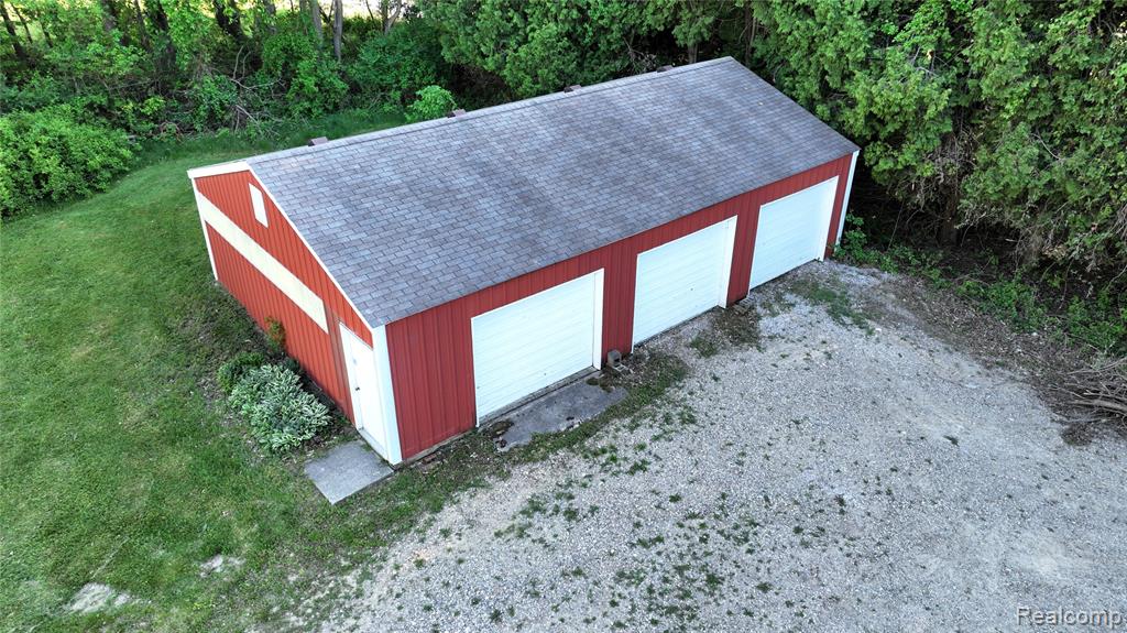 2356 Rochester Road Leonard, MI 48367 - Photo 4 of 40