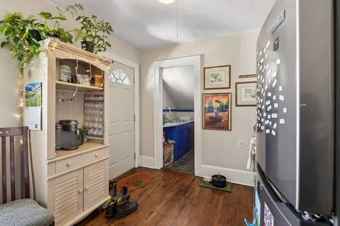 $325,000 | 1919 Como Avenue Southeast, Minneapolis, MN 55414