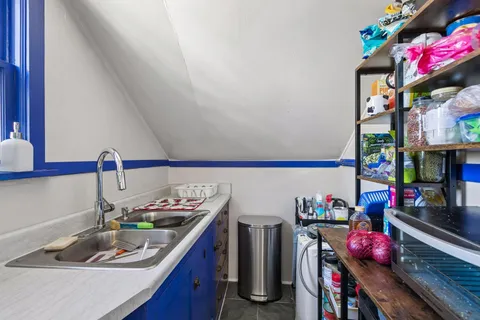$325,000 | 1919 Como Avenue Southeast, Minneapolis, MN 55414