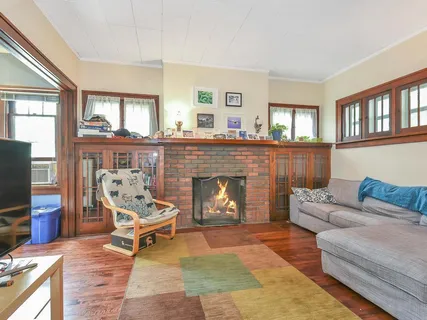 $325,000 | 1919 Como Avenue Southeast, Minneapolis, MN 55414