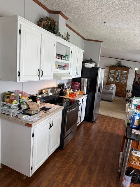 5023 Quail West Road Alvin, TX 77511 - Photo 13 of 22 Open area in kitchen looking towards living room