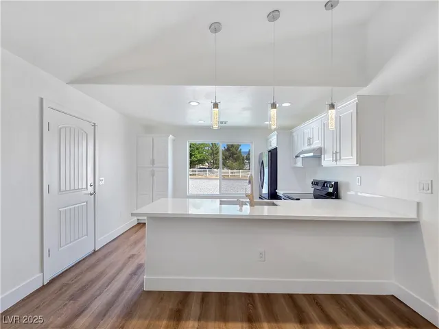 $649,900 | 5880 Johnnie Mine Street, Pahrump, NV 89060