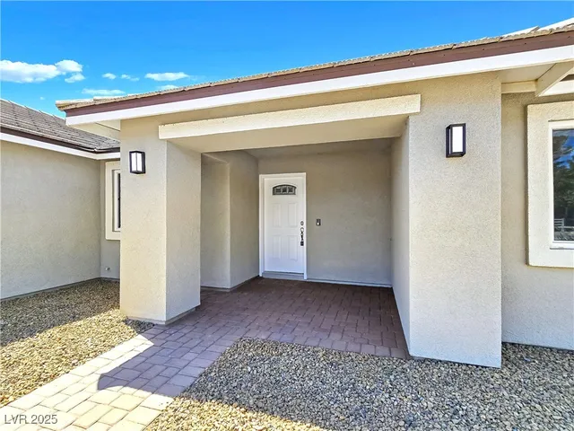 $649,900 | 5880 Johnnie Mine Street, Pahrump, NV 89060