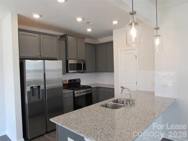 $1,695 | 8164 Sheffield Dr., Unit 13, Terrell, NC 28682