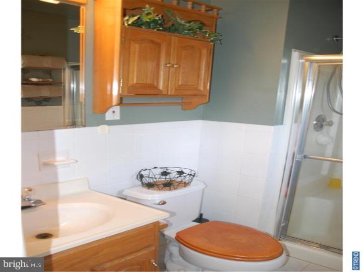 55 Harding Road Southampton, PA 18966 - Photo 14 of 22 Bathroom