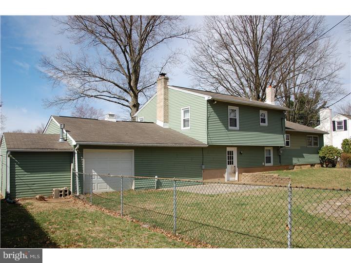 55 Harding Road Southampton, PA 18966 - Photo 3 of 22 Exterior Back