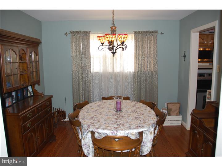 55 Harding Road Southampton, PA 18966 - Photo 8 of 22 Dining Room