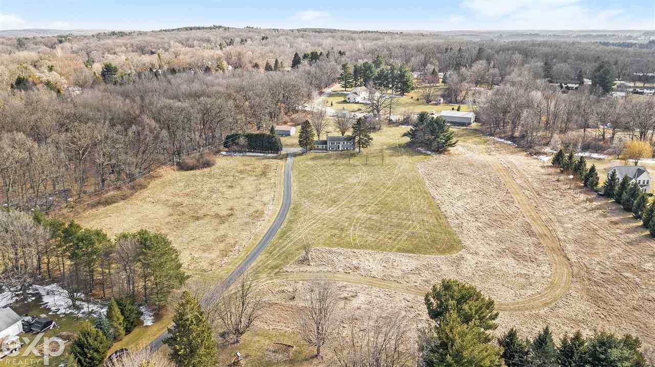 3691 Mason Howell, MI 48843 - Photo 25 of 31 Gallery Image 25