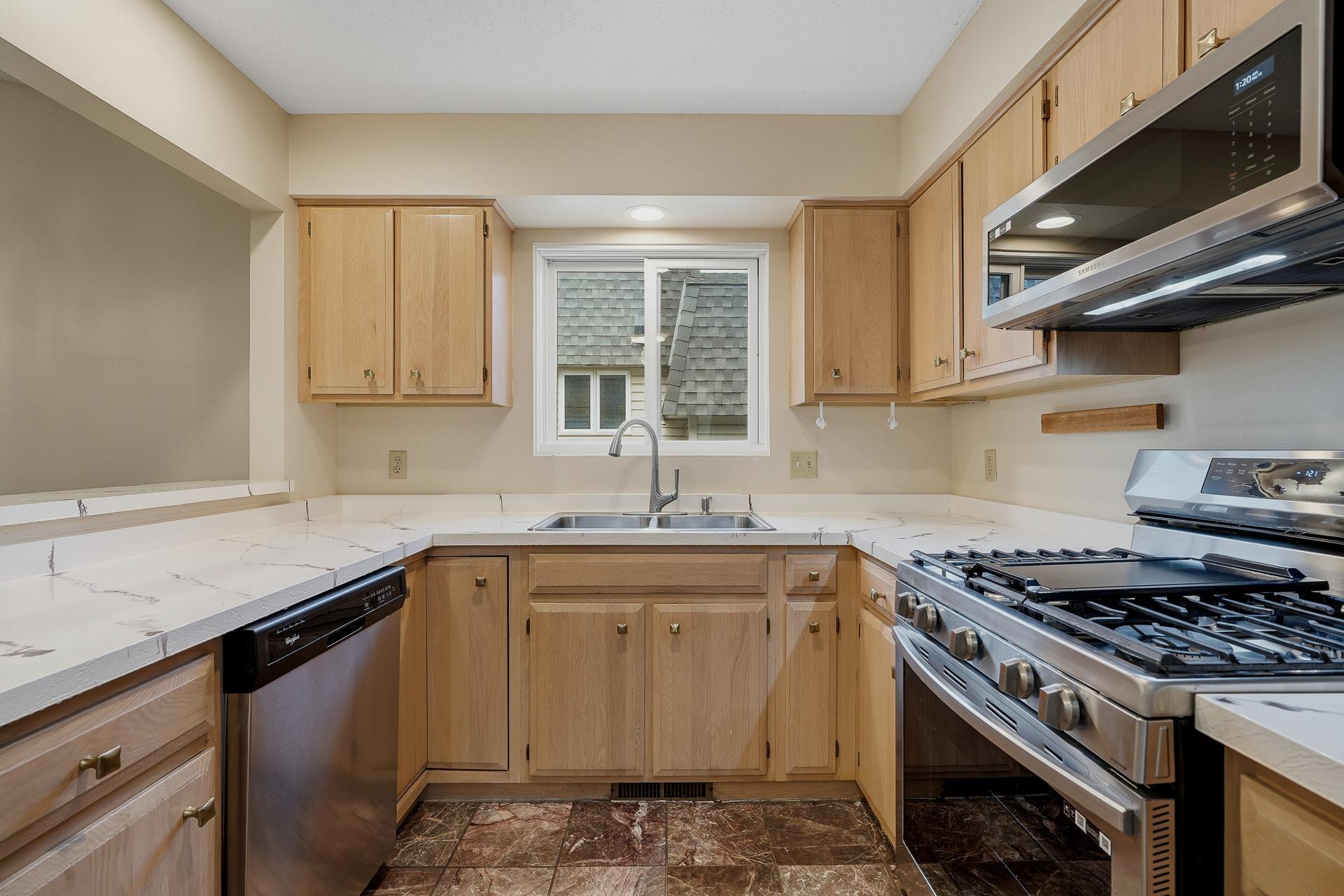 5523 Auto Club Road Bloomington, MN 55437 - Photo 11 of 34 Gallery Image 11