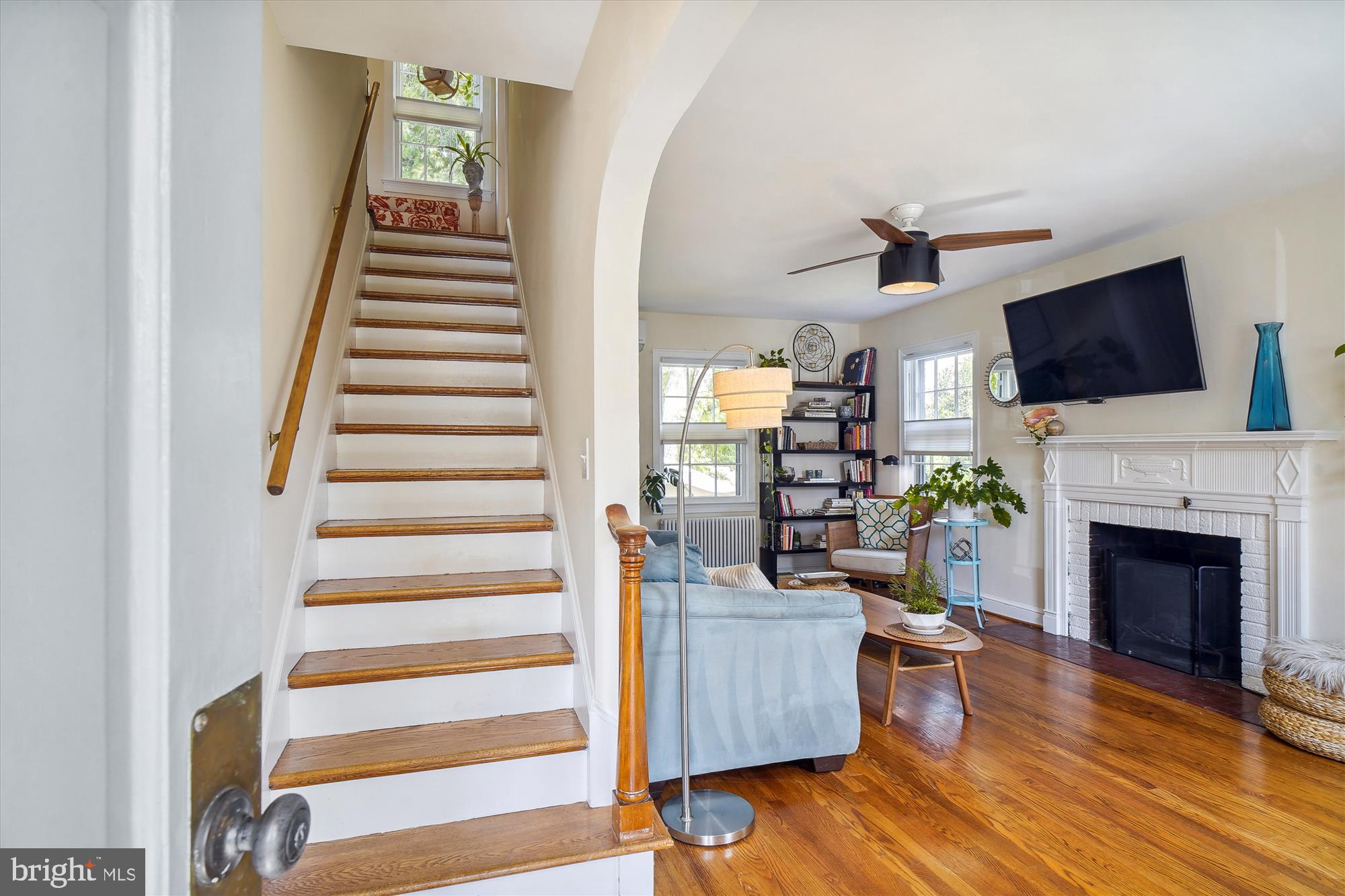 2307 Homestead Drive Silver Spring, MD 20902 - Photo 7 of 59 Entrance Foyer